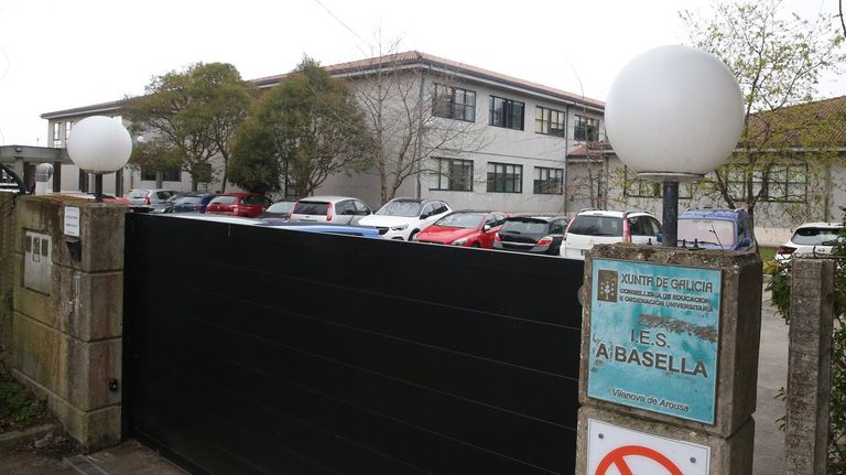 Un error de su instituto compromete el ingreso universitario de una vilanovesa