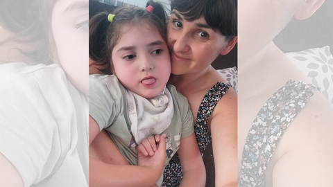 La castrillonense Roc�o, con su hija Telma