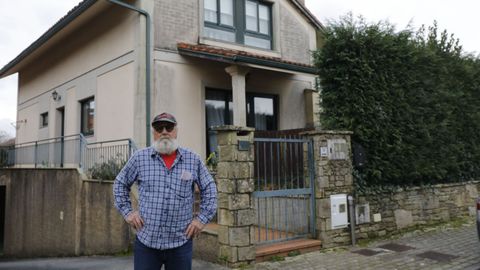 Aunque hay una sentencia firme de desahucio, José Aser González sigue esperando para recuperar su casa