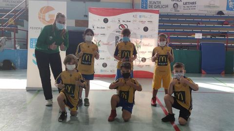 Clausura del baby basket en Xinzo .Equipos de cuatro clubs participaron en la despedida del curso
