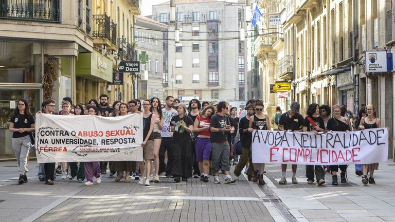 Estudiantes de Belas Artes reclaman protocolos efectivos ante el abuso sexual