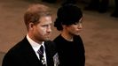 El príncipe Enrique y Meghan Markle, en el funeral de Isabel II
