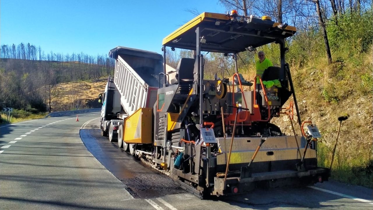 La Xunta mejorará el firme de carreteras de siete concellos