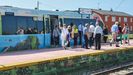 Llegada de viajeros del Tren de los Faros a la estación de ferrocarril de Ribadeo