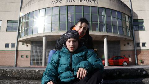 Rodrigo y su madre, Ana López, en Lugo. 