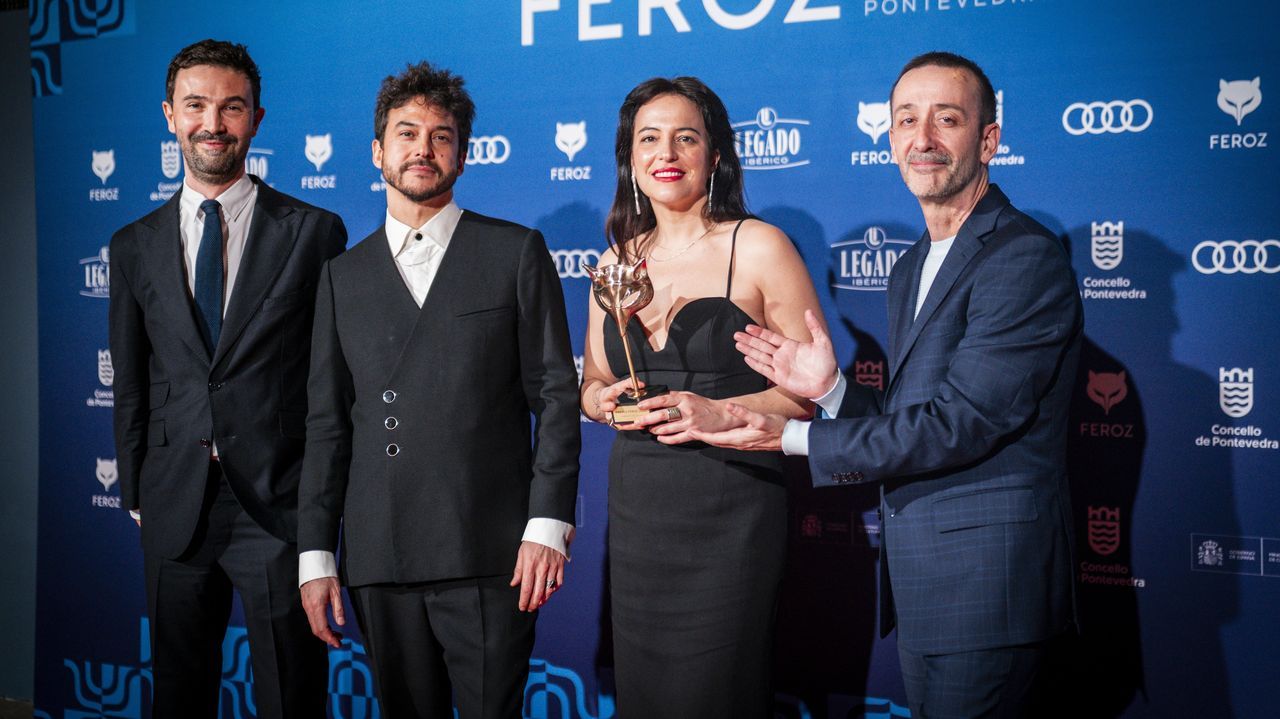 Marina Garc&iacute;a L&oacute;pez y el resto de integrantes del equipo &laquo;Ciudad sin sue&ntilde;o&raquo;, entre ellos su director, Guillermo Galoe