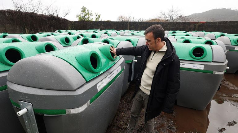 Pontevedra chequea las necesidades del comercio para la recogida de residuos