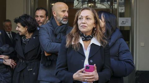 La viuda de Carlos Saura, Eulalia Ramón, en la capilla ardiente del cineasta.