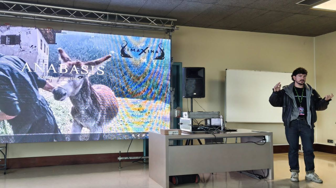 La exposici�n �Terra do anel� en el centro cultural Marcos Valc�rcel.El pontevedr�s Varo L�pez en el pitch de la primera Xornada de Encontros Profesionais e Mercado de Proxectos de Cinema Fant�stico de Galicia