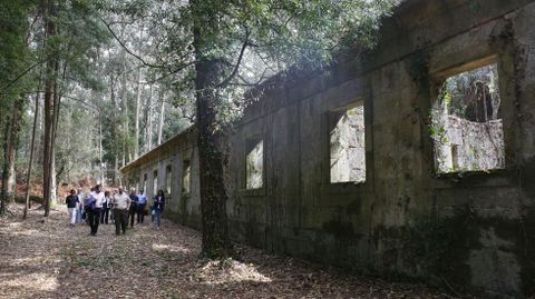 Las paredes del lazareto del siglo XIX en la isla de Tambo