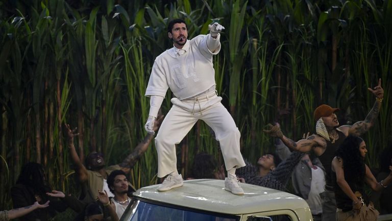 Bad Bunny, el artista denostado que se convirtió en un icono político y cultural