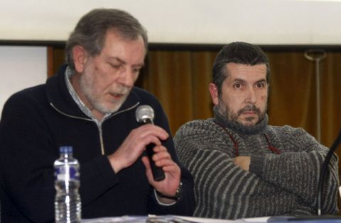 Antonio Castro, presidente del Liceo, a la derecha, en la asamblea celebrada en febrero. 