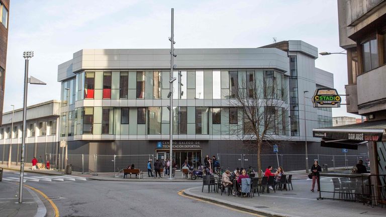 La Xunta licita la reparación de la cubierta de la piscina del CGTD, que lleva cerrada desde julio