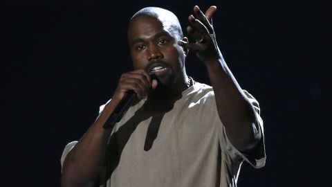 El artista Kanye West anunció su intención de presentarse a la presidencia del gobierno de Estados Unidos durante la gala de los MTV Video Music Awards 2015