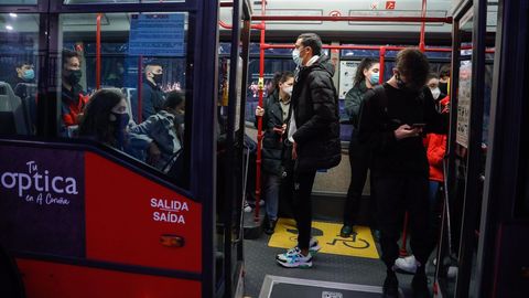 Bus urbano en A Coruña. Imagen de archivo