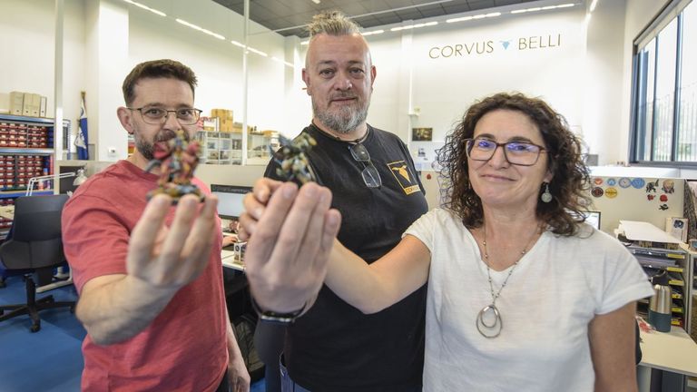 Corvus Belli, veinticinco años distribuyendo desde Bueu miniaturas hasta el último rincón del planeta