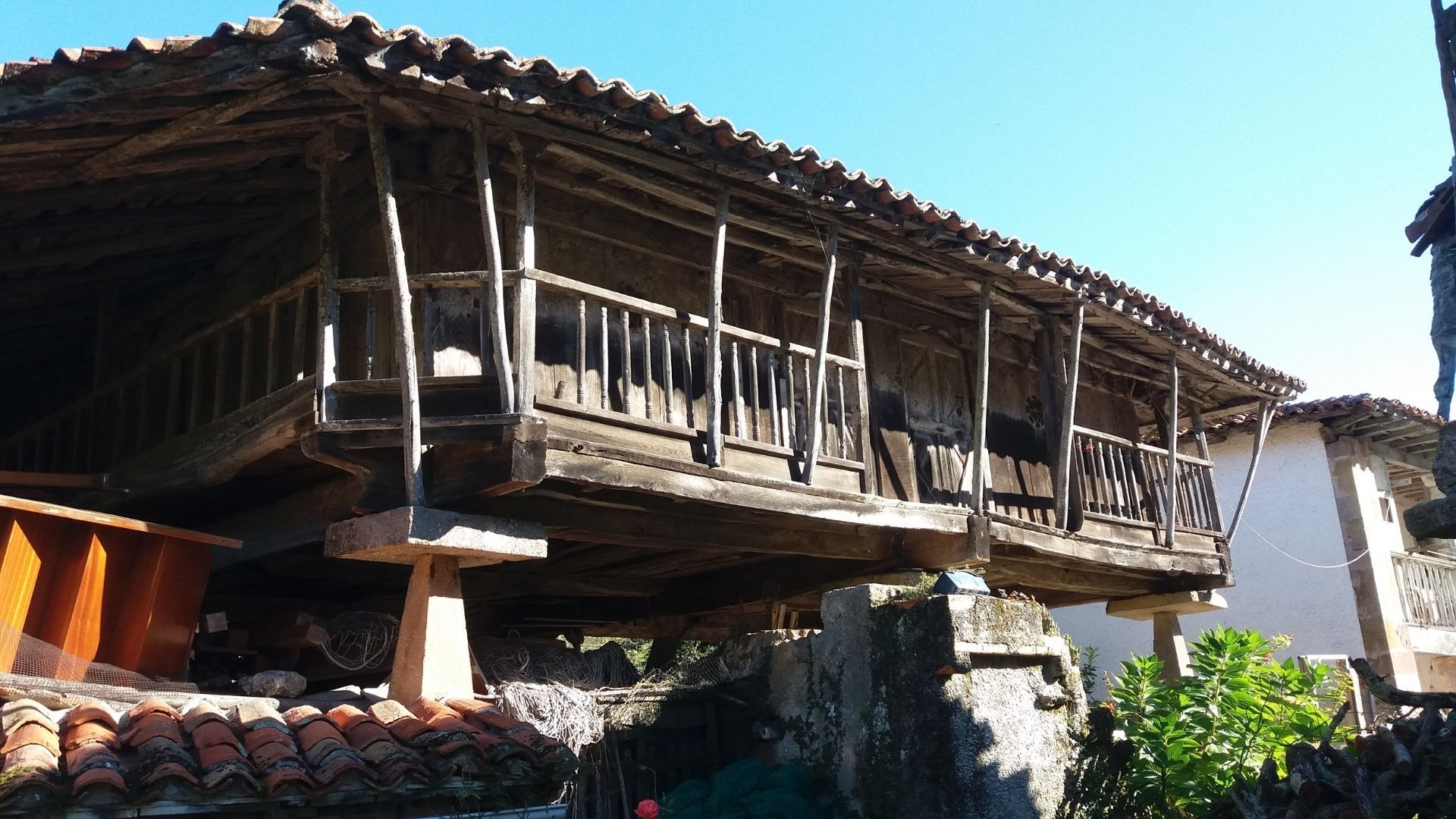 Panera del siglo XVII o de Maliayo en Vega Pernús (Colunga).