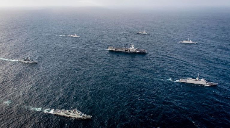 Macron avanza en el rearme naval de Francia al anunciar un nuevo portaviones