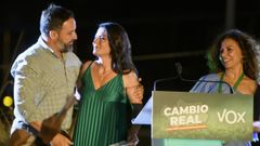 Olona y Abascal en el acto celebrado en Sevilla tras conocer los resultados en la noche electoral