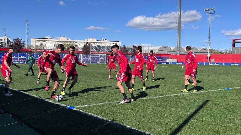 La expedición del Racing viajó al completo para una salida crucial