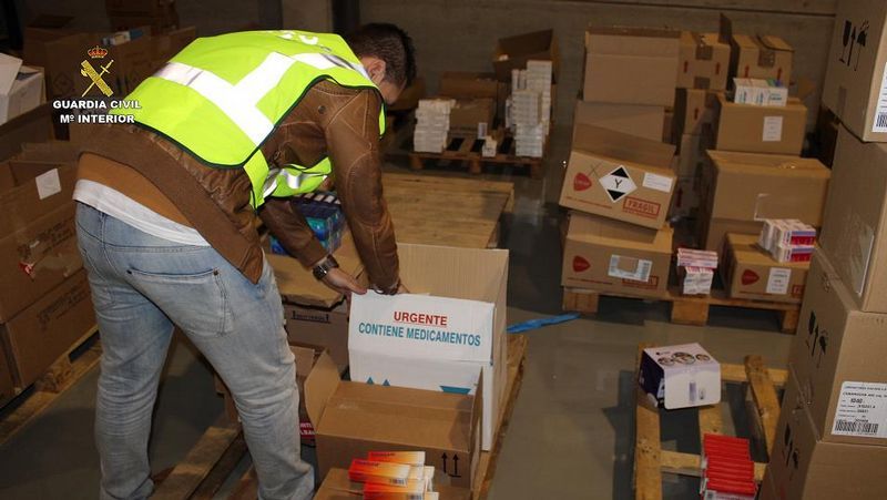 Operativo de la Guardia Civil para desmantelar la red de tr�fico de medicamentos