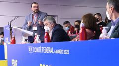 El secretario general de la FSA-PSOE y presidente del Principado de Asturias, Adrin Barbn, interviene en el comit federal del PSOE