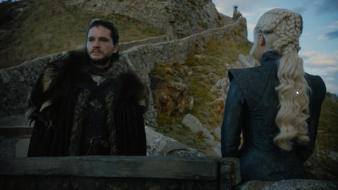 Jon Nieve y Daenerys en el episodio 7x03 de Juego de Tronos