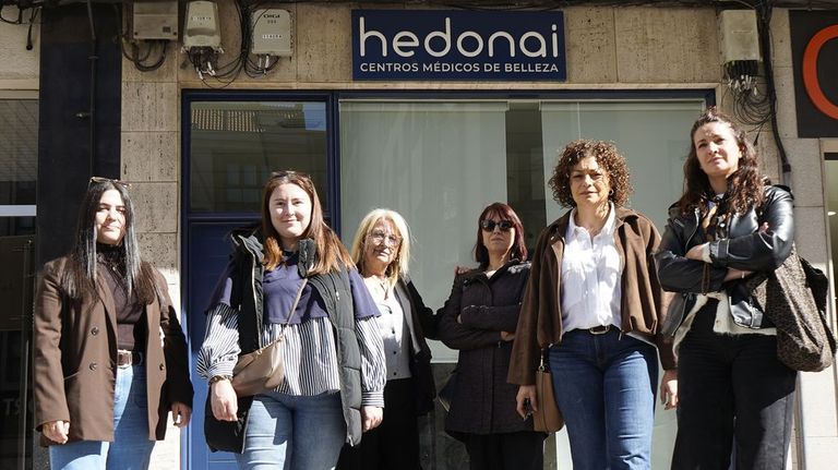 Las trabajadoras de Hedonai, tras cerrar de imprevisto la cadena de medicina estética: «Nos duele irnos, pero sobre todo que estafasen a las clientas»
