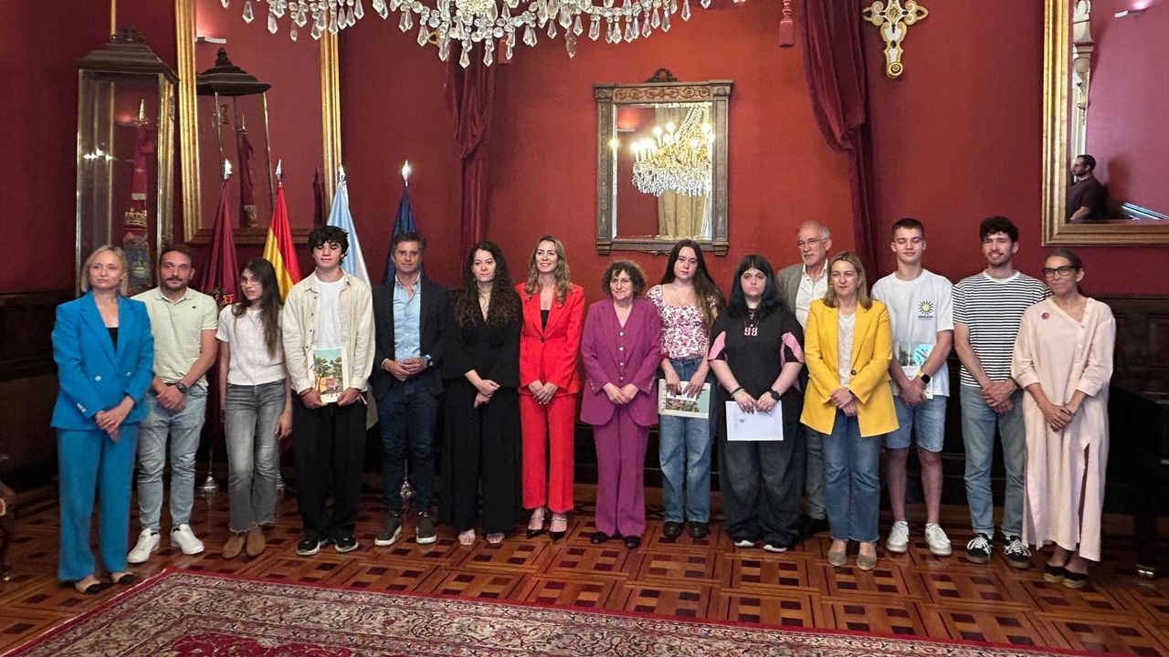 Las im&aacute;genes de la clausura de la mostra de Teatro Afeccionado Labarta Pose.Imaxe da pasada edici&oacute;n da Feira Medieval