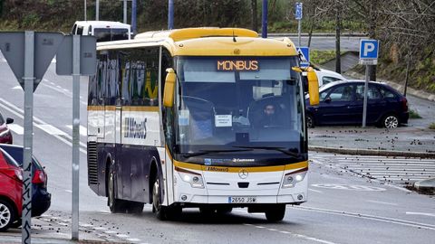 Autobús de Monbus