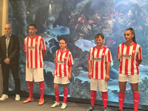 Presentaci�n camiseta Real Sporting 23/24