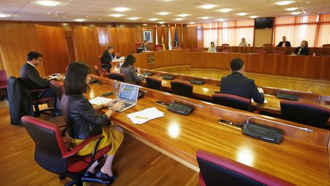 Medidas adoptadas por el Concello de Vigo. Reunin del comit de seguimiento del coronavirus en la ciudad con el alcalde de Vigo a la cabeza