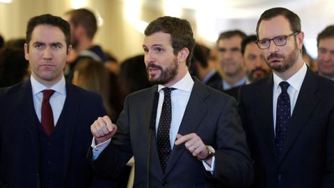 Los populares Pablo Casado, Javier Maroto (d) y Teodoro García Egea 