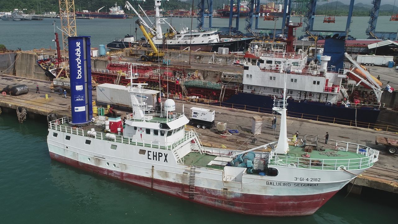 Las empresas de gas y electricidad trabajan para restablecer el servicio despu�s del incendio de una vivienda en pleno centro de Vilalba.Oriol Junqueras, condenado a prisi�n por el Proc�s, cuando consigui� el tercer grado ahora revocado por el Supremo