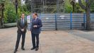 El alcalde de Oviedo, Alfredo Canteli, y el concejal de Urbanismo, Ignacio Cuesta, visitan las obras del kiosco del Bombé