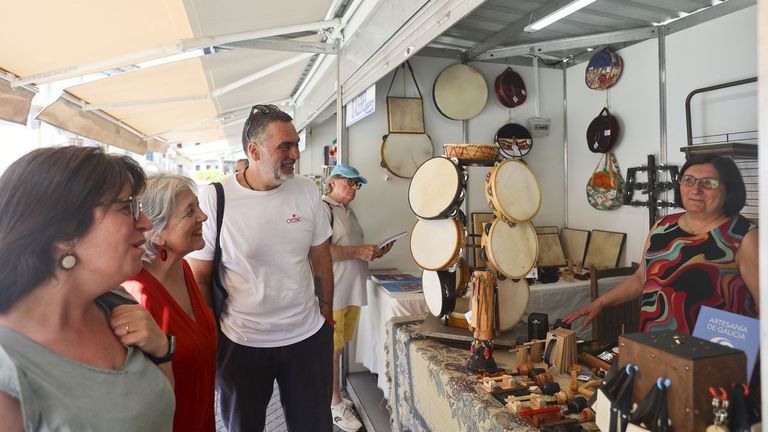 Quince artesanos gallegos y de otros puntos del Estado expondrán en la Feira de Artesanía Chalana de Pontevedra