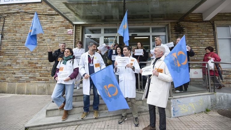 Más concentraciones de médicos, ahora en hospitales de Pontevedra