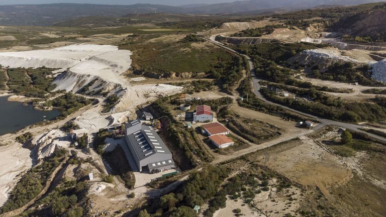 La nueva propietaria de la mina de coltán de Penouta espera completar la compra en mayo