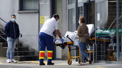 Entrada del servicio de Urgencias del Hospital Montecelo de Pontevedra