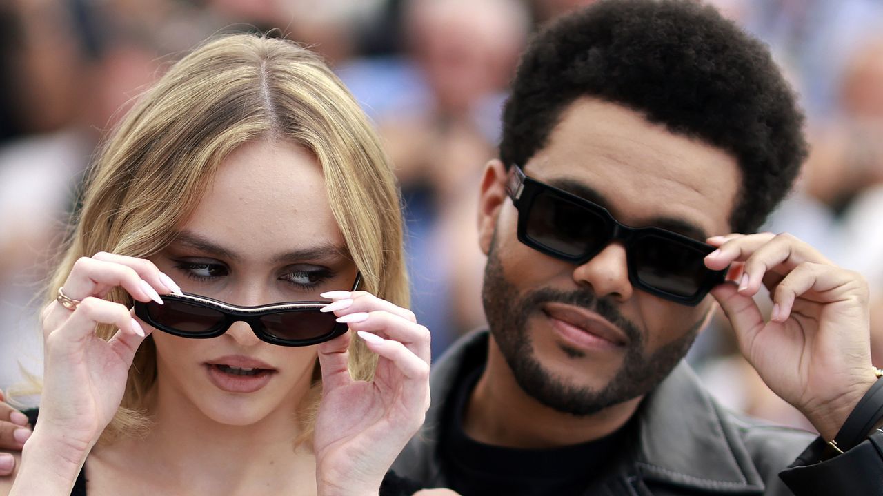 <span lang= gl >Así foi  a preestrea de «Saudade de ti»</span>.Lily-Rose Depp y The Weeknd, protagonistas de la serie, en Cannes