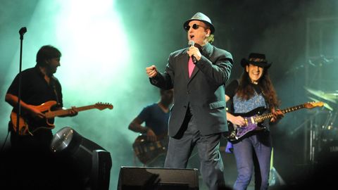 Javier Gurruchaga en Ferrol en una actuación en 2013.