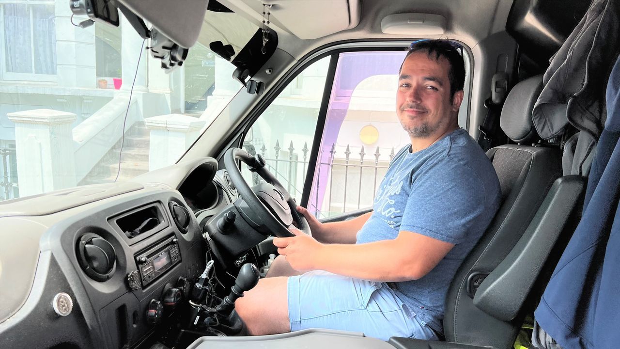 Celso Sotelo, transportista de familia carballesa.