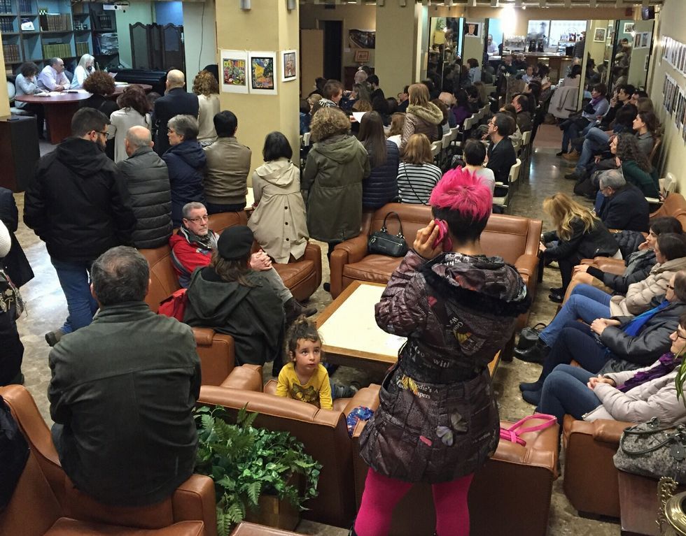 El monfortino Borja Castro, de rojo, est� certificando una gran campa�a en el Chantada. 