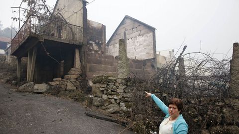 Viviendas quemadas en As Fermosas, concello de Carballeda de Avia