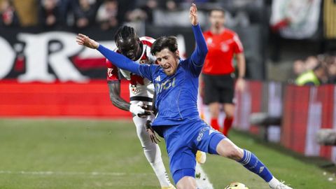 El Real Oviedo anuncia la renovaci�n de otro de los talentos del Vetusta