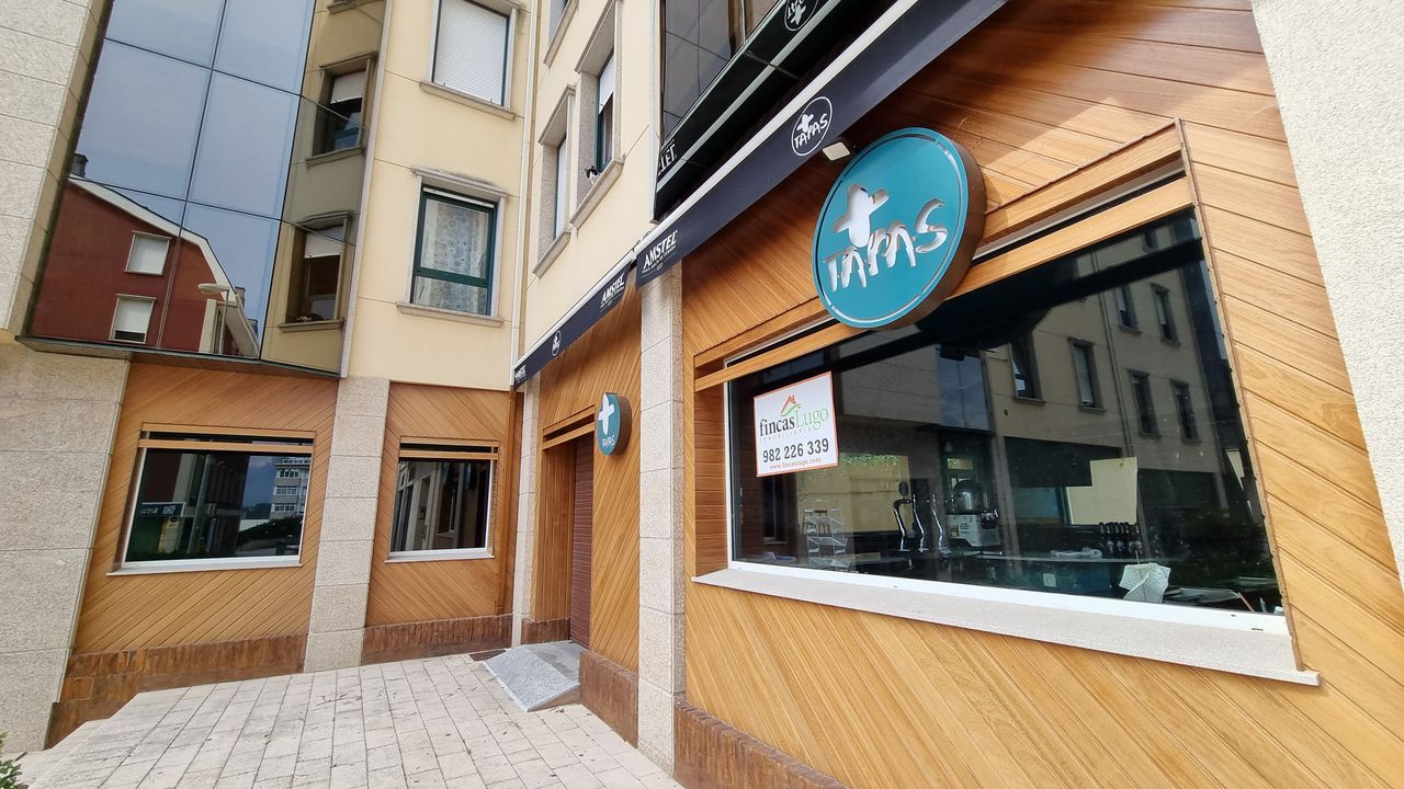 Muestra  A memoria do Son  en la antigua c�rcel de Sarria.Bar-restaurante en la avenida de Magoi a la venta por 290.000 euros con todo el equipamiento