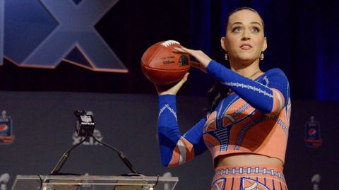 Katy Perry durante la rueda de prensa anterior a la Super Bowl