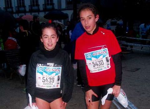 Ainara Rodrguez y Claudia Graa, derecha, dominaron su categora.