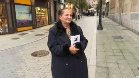 Adela Gabarri, presidenta desde el año 2000 de la Asociación Gitana de Gijón