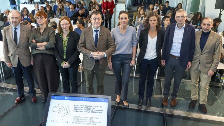 Altia, Indra o HP, entre las 18 empresas que optan al proyecto gallego de IA en la educación